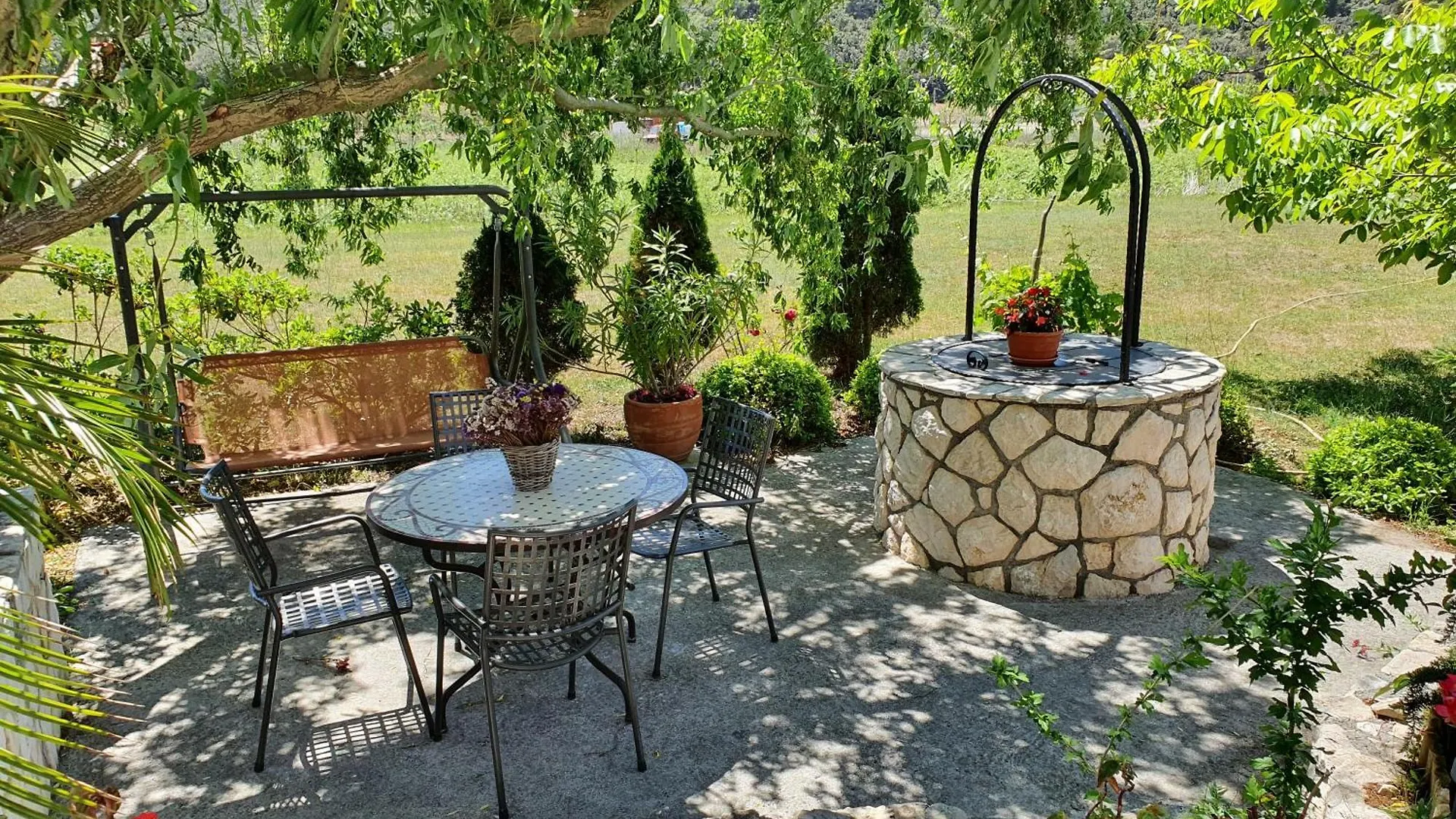 Bougenville Kampor Διαμέρισμα
